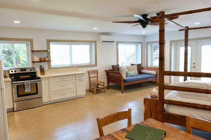 Oceanfront Studio - 100 Foot Wave Getaways