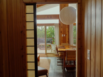 The Cedar House - Private Yard and Entrance!