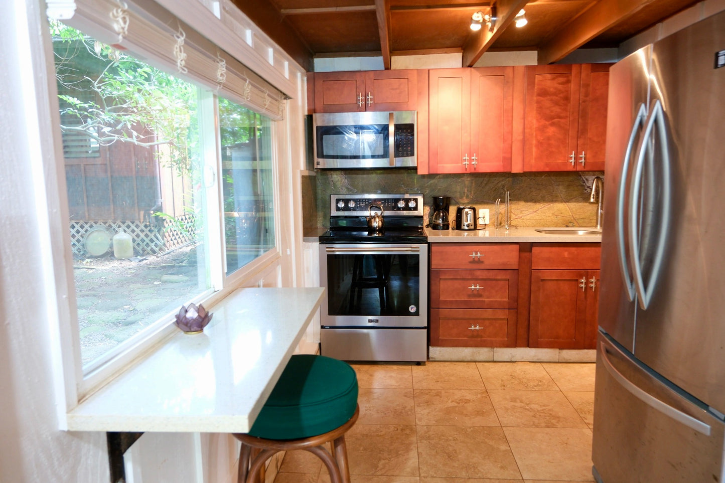 Ohi' a 'ai Cabin - The Mountain Apple Cabin