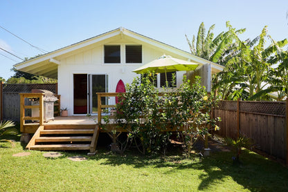 Aloha Surf Cabin - Private Yard and Entrance!