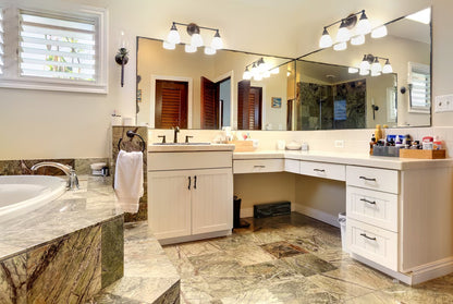 Laʻau Paina Beachfront Estate | House + Cottage