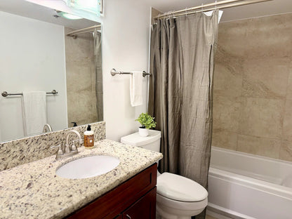 Spacious Honolulu Studio Retreat w/ Parking & AC