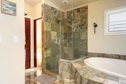 Laʻau Paina Beachfront Estate | House + Cottage