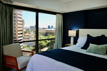 Honolulu Mountain View Condo w/ Free Parking