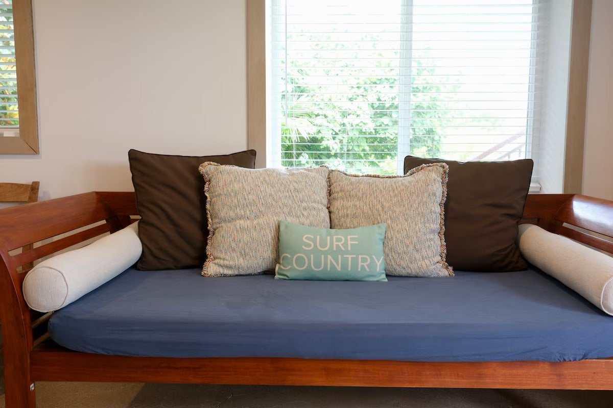 Oceanfront Studio - 100 Foot Wave Getaways