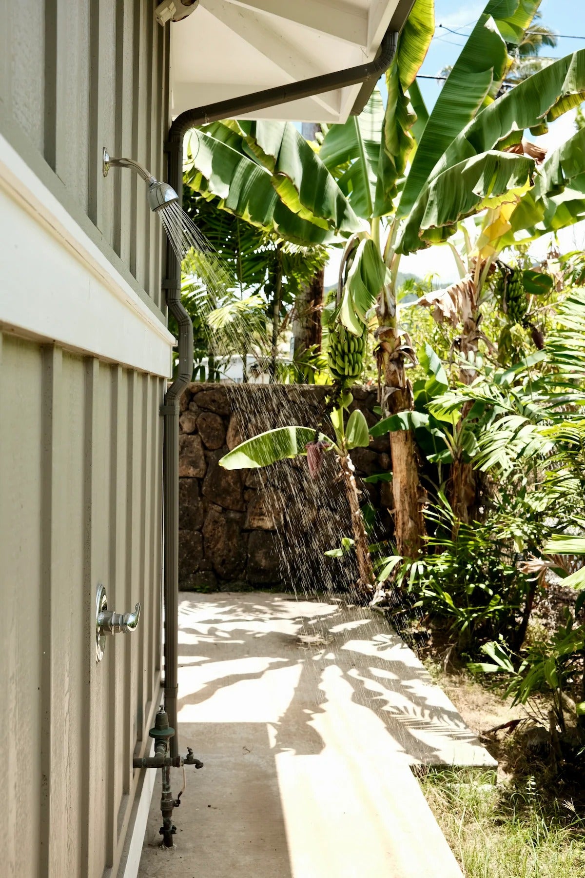 Haleaha Road - Steps to the Beach in Hau'ula