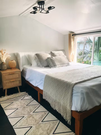 North shore Studio with sauna! - Walk to beach!
