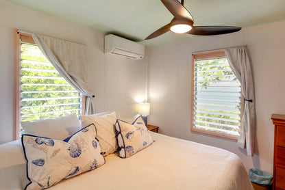 Laʻau Paina Beachfront Estate | House + Cottage
