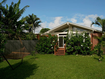 The Cedar House - Private Yard and Entrance!