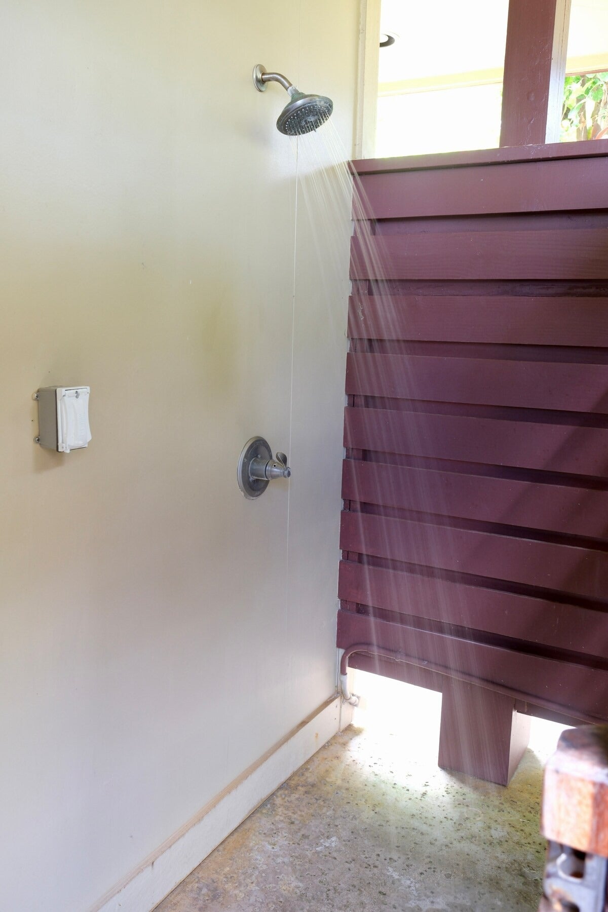 Oceanfront Studio - 100 Foot Wave Getaways