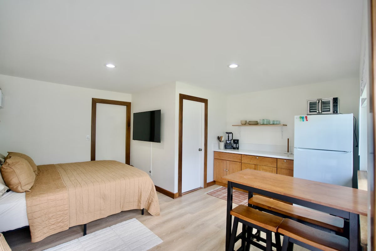 Oceanfront Studio at Shark's Cove #1 - Ocean Views