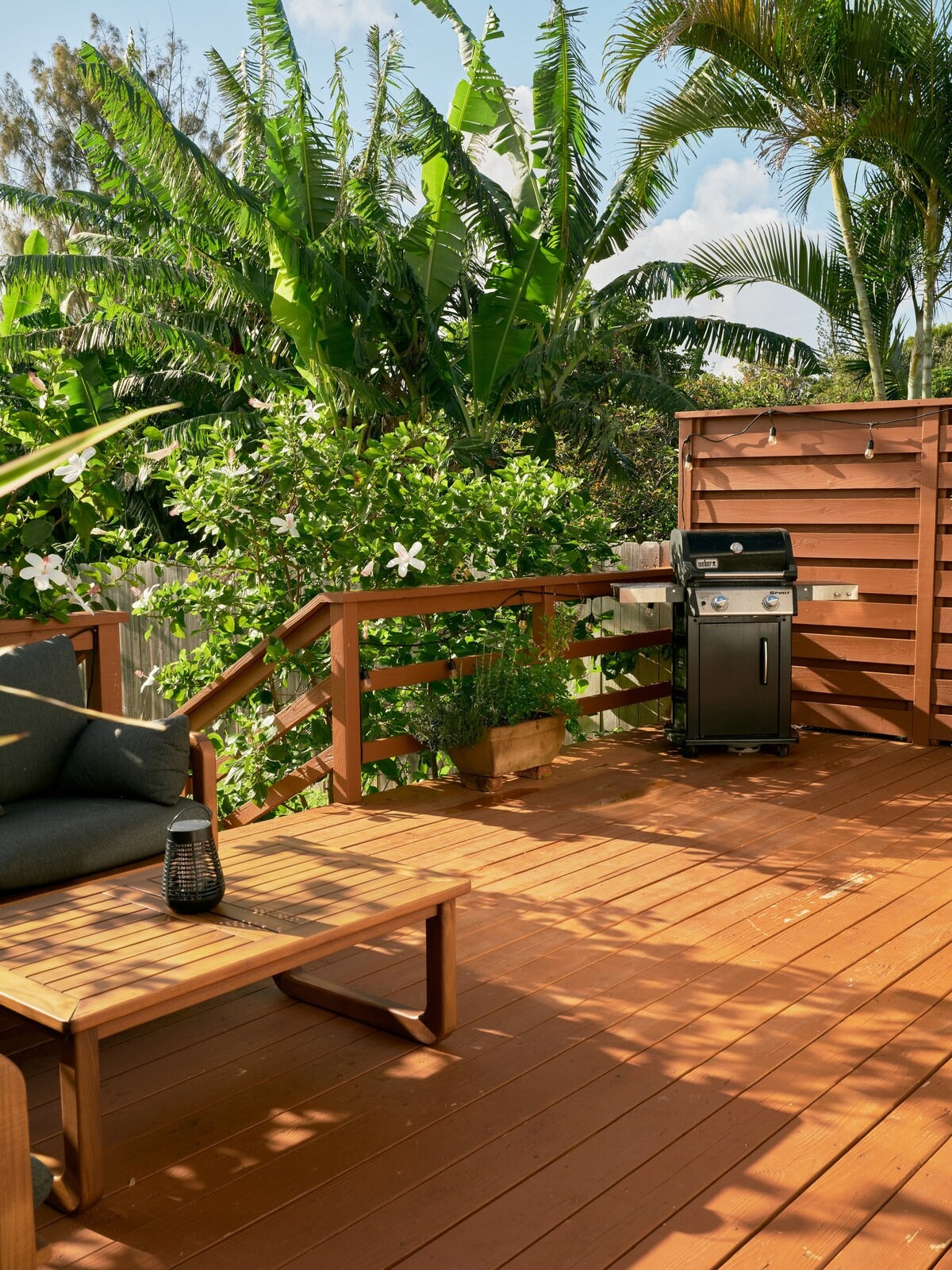 The Cedar House - Private Yard and Entrance!