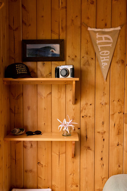 Aloha Surf Cabin - Private Yard and Entrance!