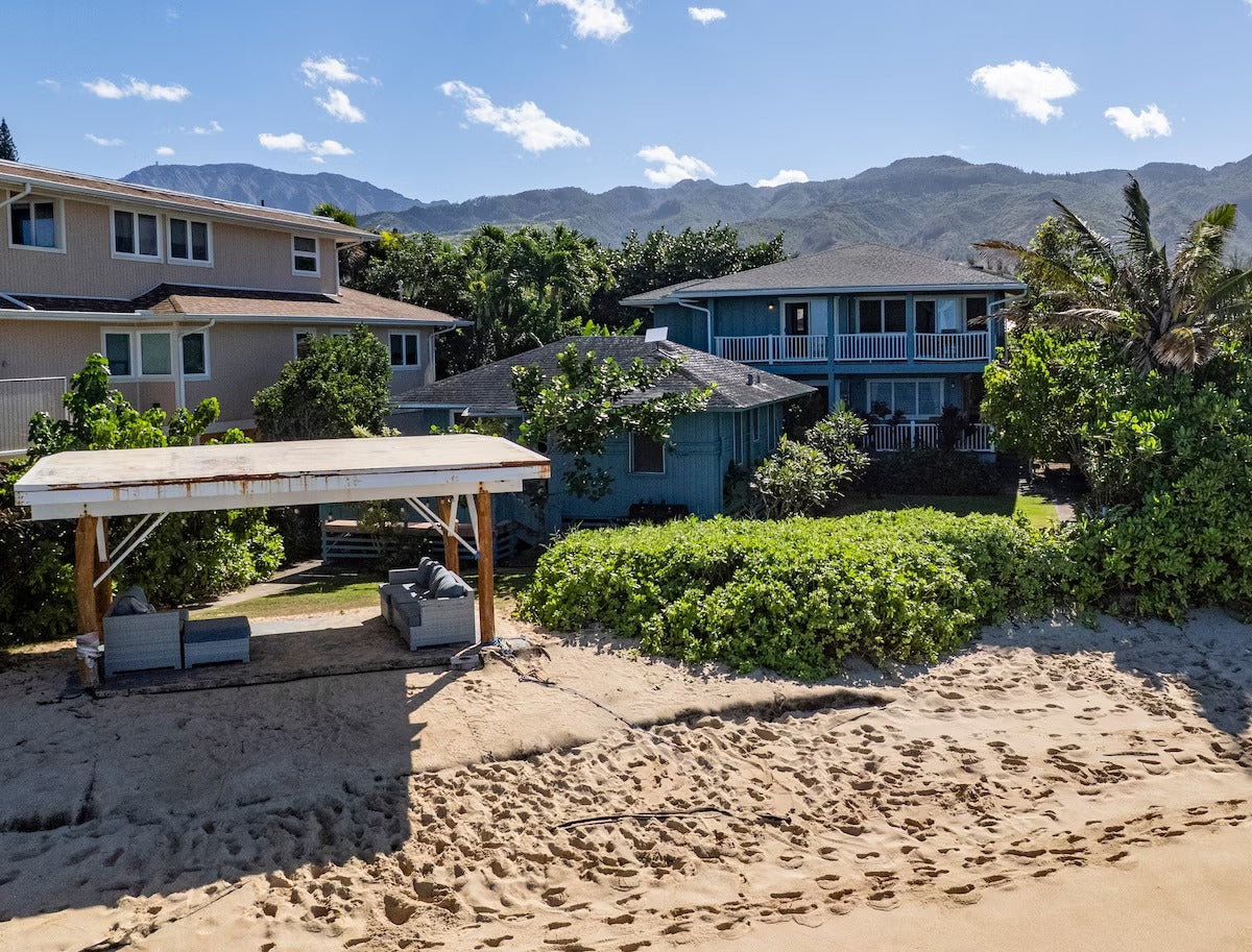 Laʻau Paina Beachfront Estate | House + Cottage