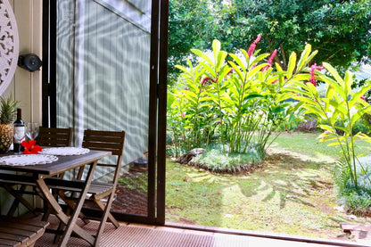 Turtle Bay Bungalow- Parking, AC & Walk to Beach