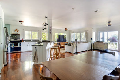 Laʻau Paina Beachfront Estate | House + Cottage